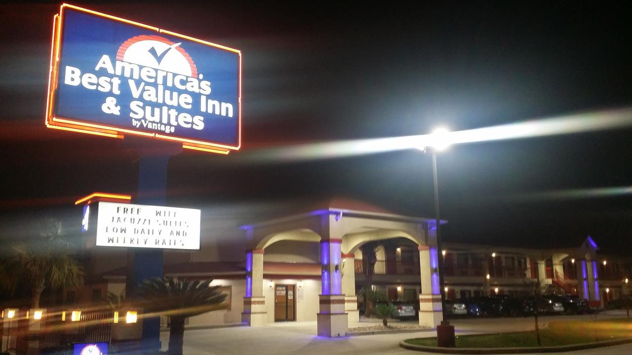 Americas Best Value Inn & Suites Northeast Houston Buitenkant foto